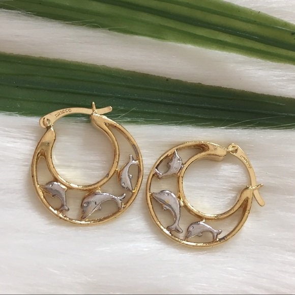Dolphins Hoop Earrings. 18K Gold Filled. Two Tones - Picture 4 of 5
